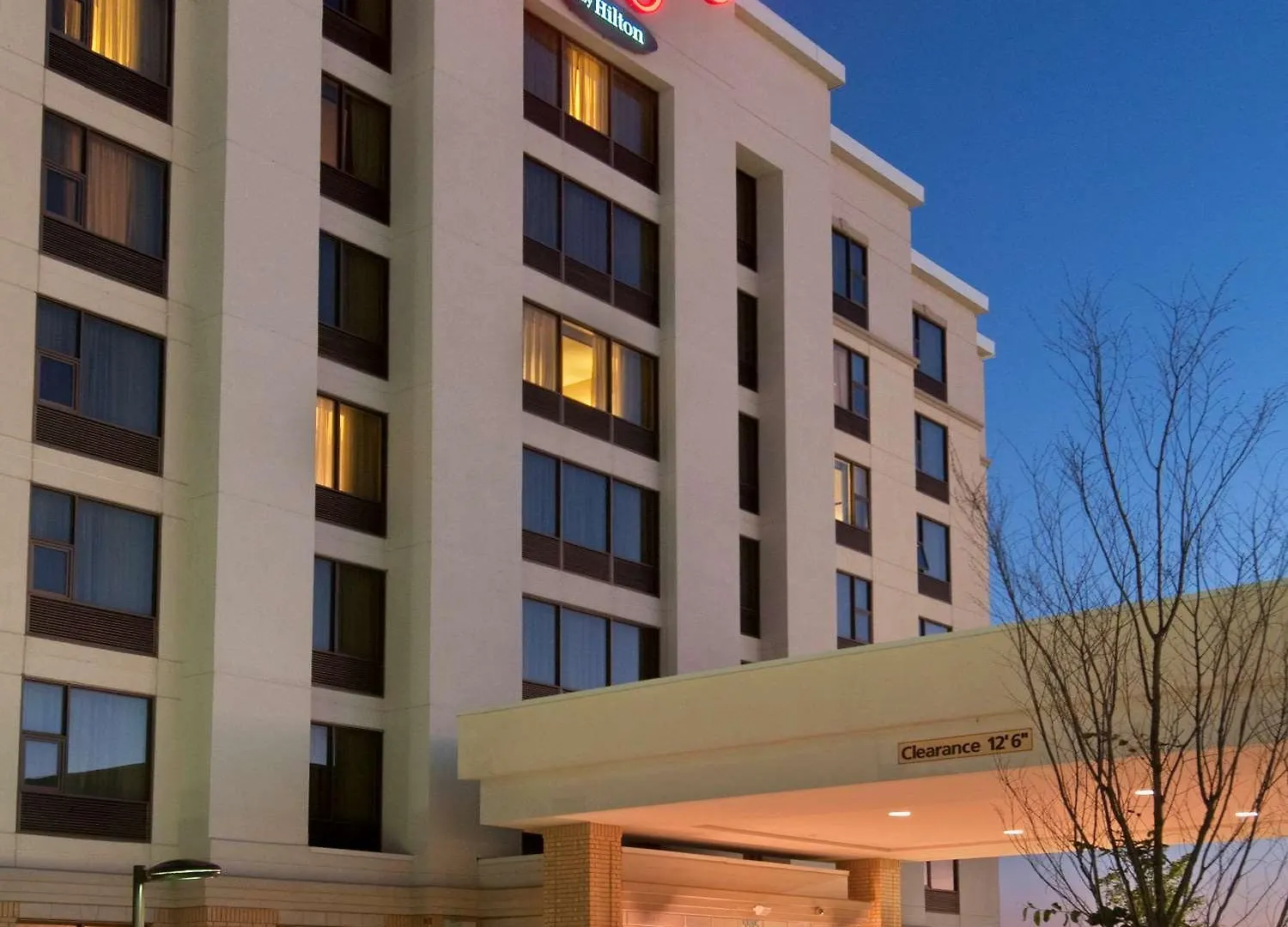 *** Szálloda Hampton Inn By Hilton Toronto Airport Corporate Centre Kanada