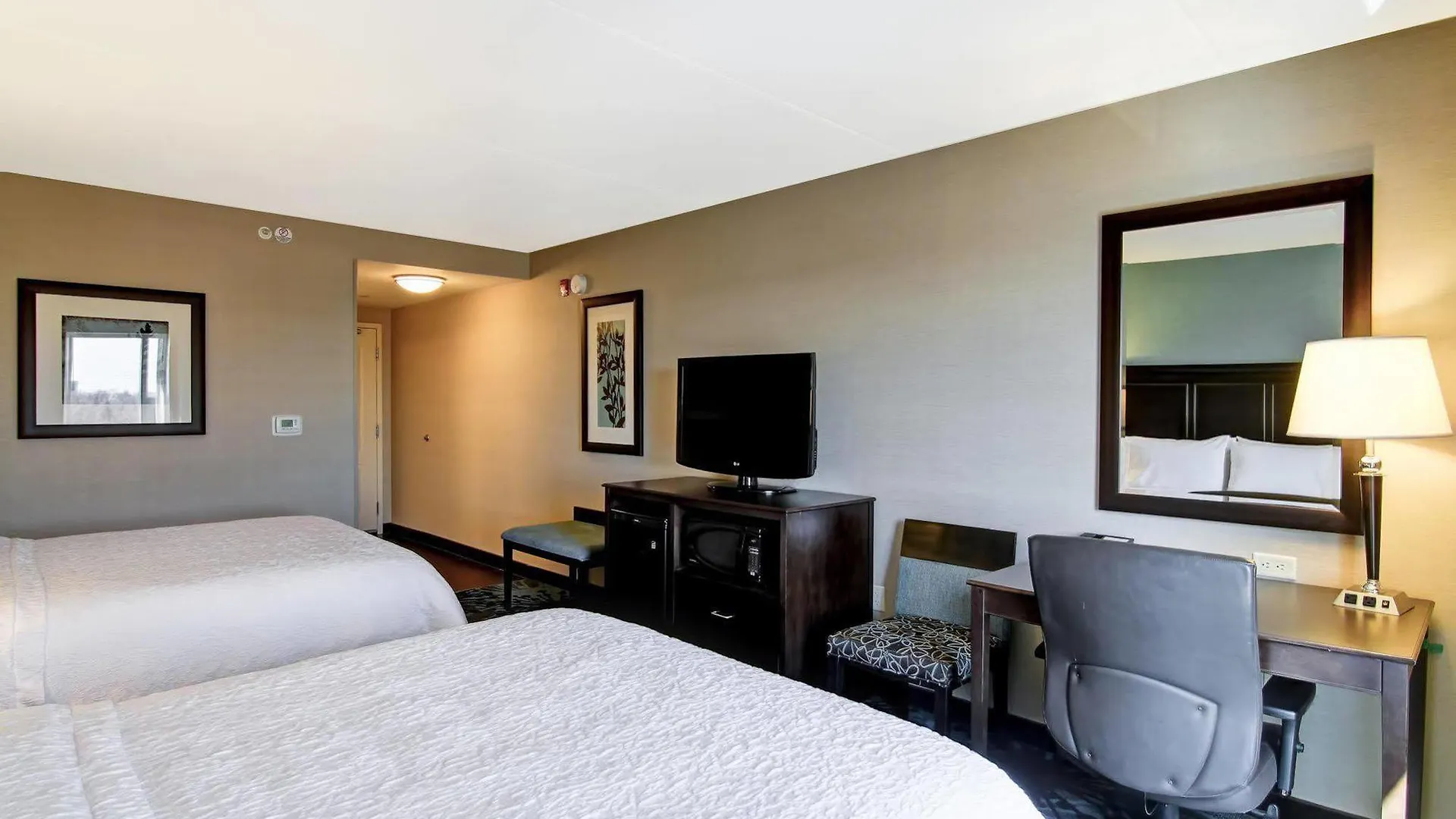 Hampton Inn By Hilton Toronto Airport Corporate Centre 3*,  Kanada