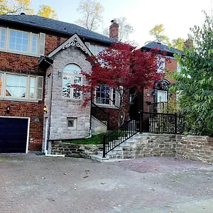 The Leaside Garden Gasthof