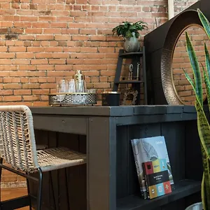  Apartamento Stunning Old Port Lofts Canadá