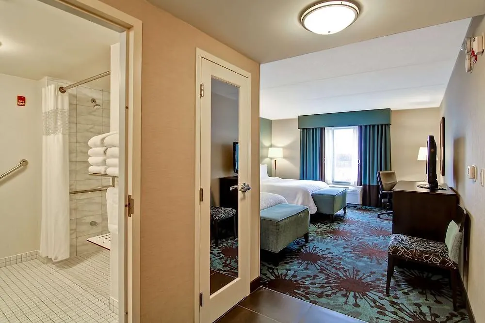 *** Szálloda Hampton Inn By Hilton Toronto Airport Corporate Centre Kanada