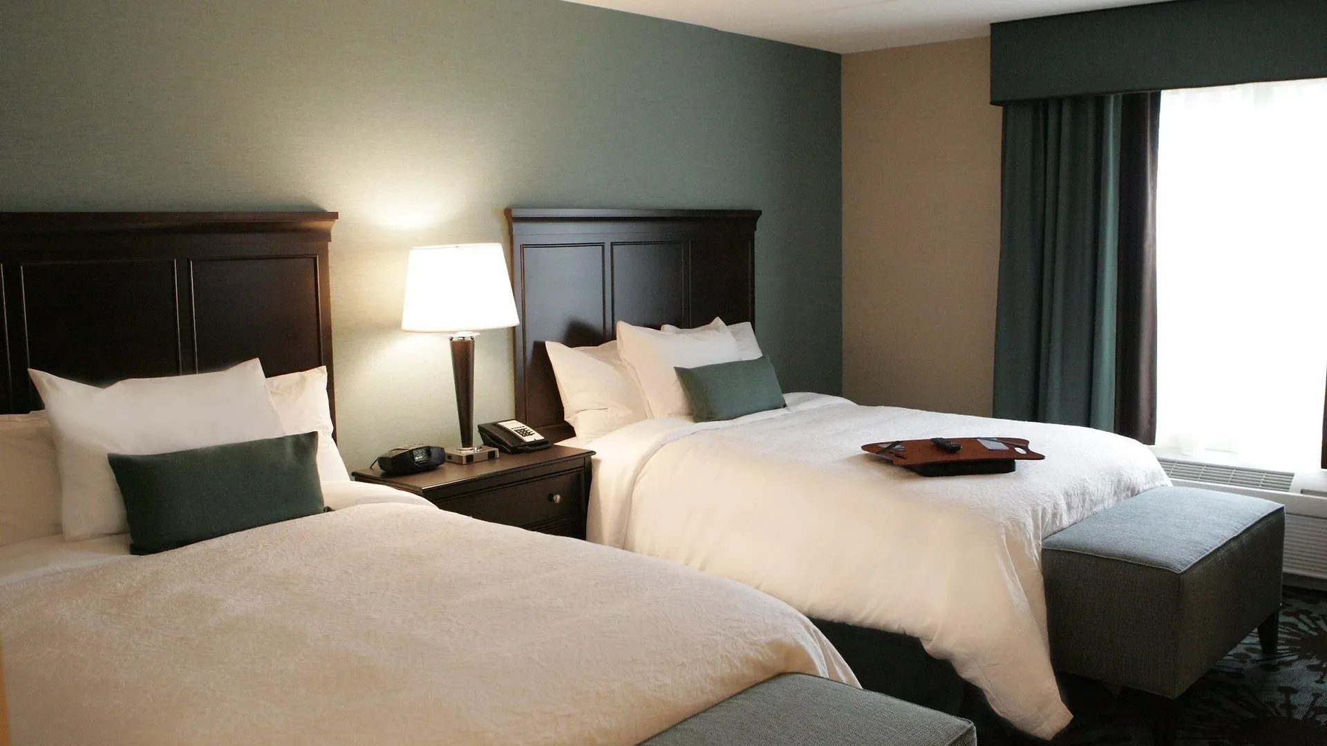*** Szálloda Hampton Inn By Hilton Toronto Airport Corporate Centre Kanada