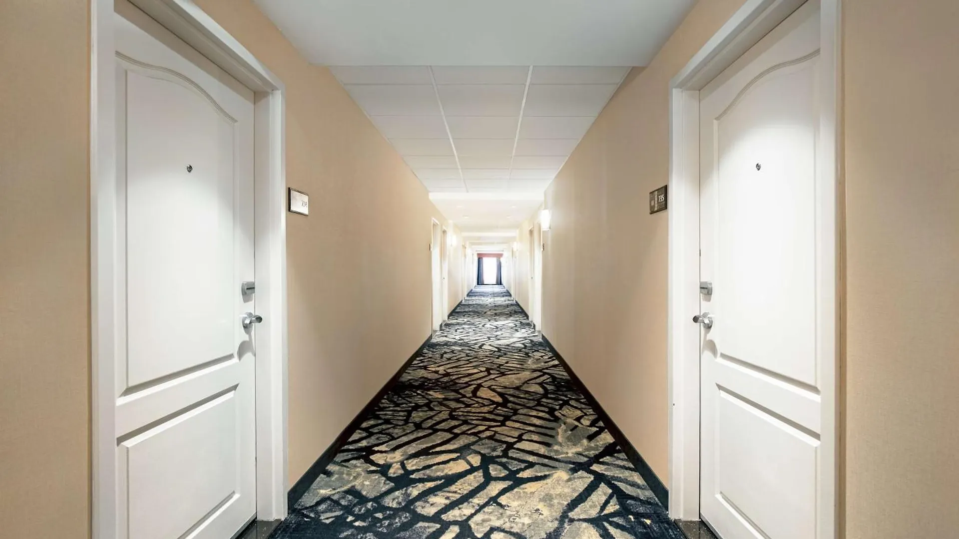 Hampton Inn By Hilton Toronto Airport Corporate Centre 3*,  Kanada