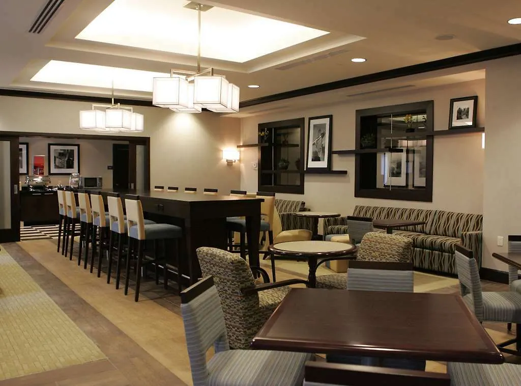 Hotel Hampton Inn By Hilton Toronto Airport Corporate Centre