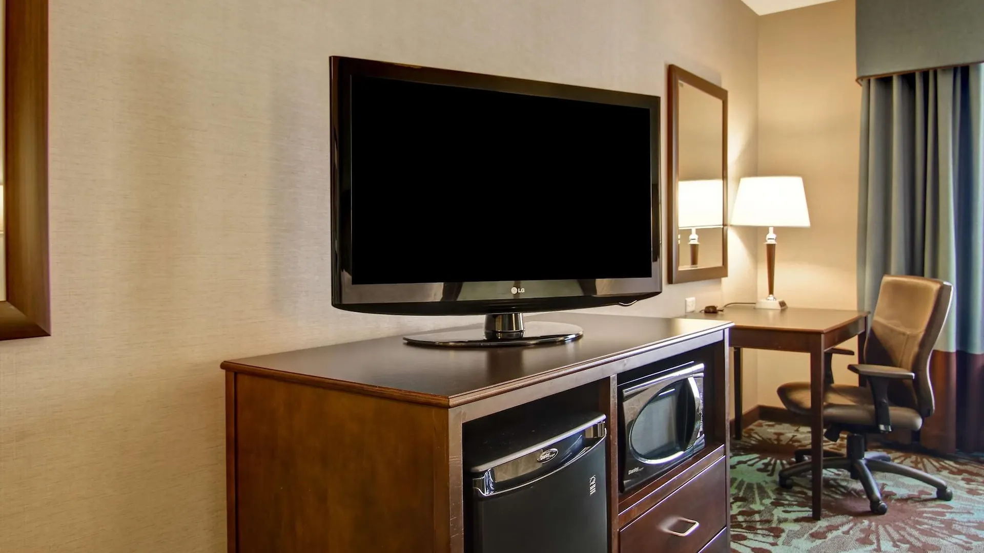 Hotel Hampton Inn By Hilton Toronto Airport Corporate Centre
